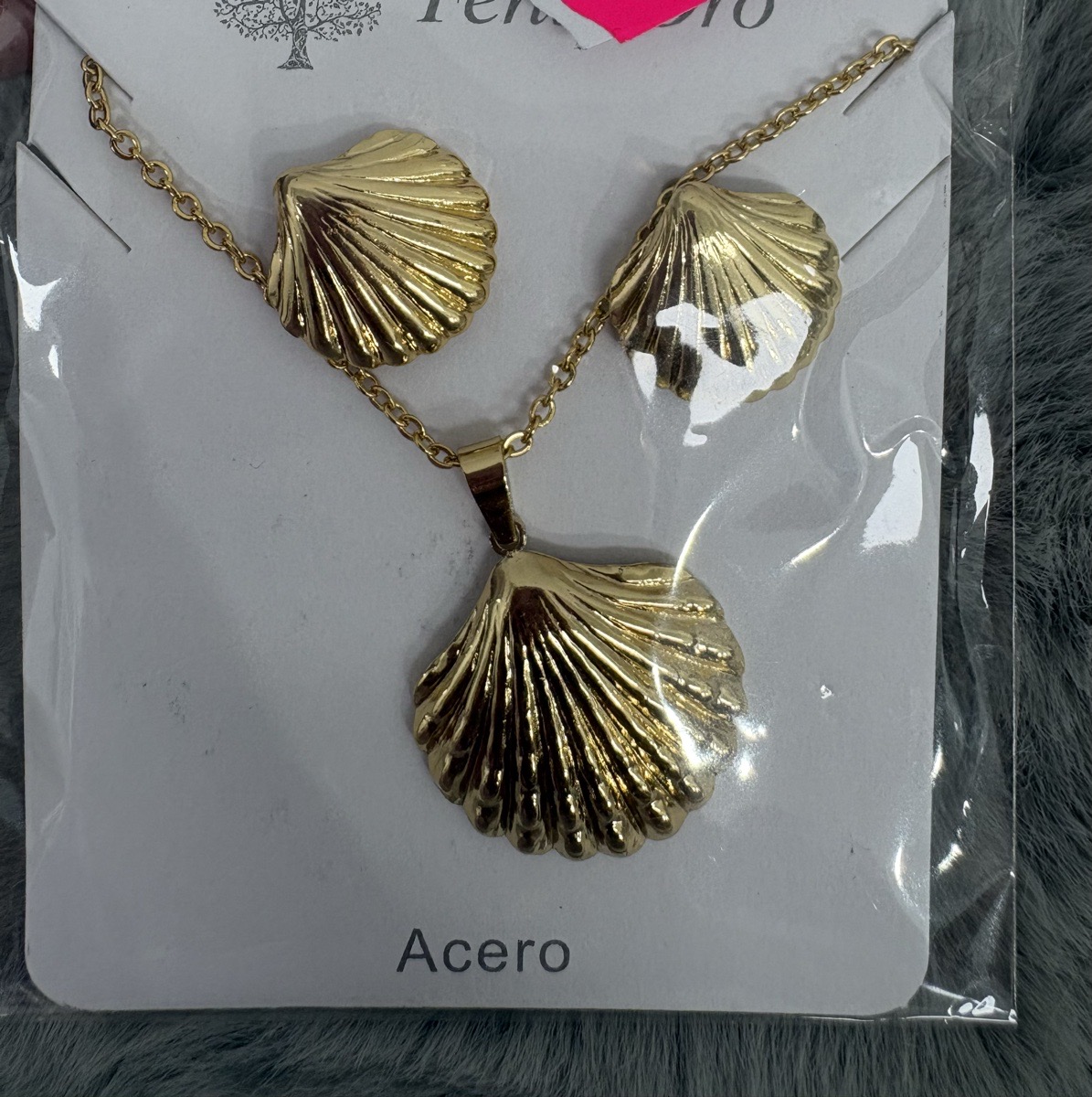 COLLAR + PENDIENTE CONCHA