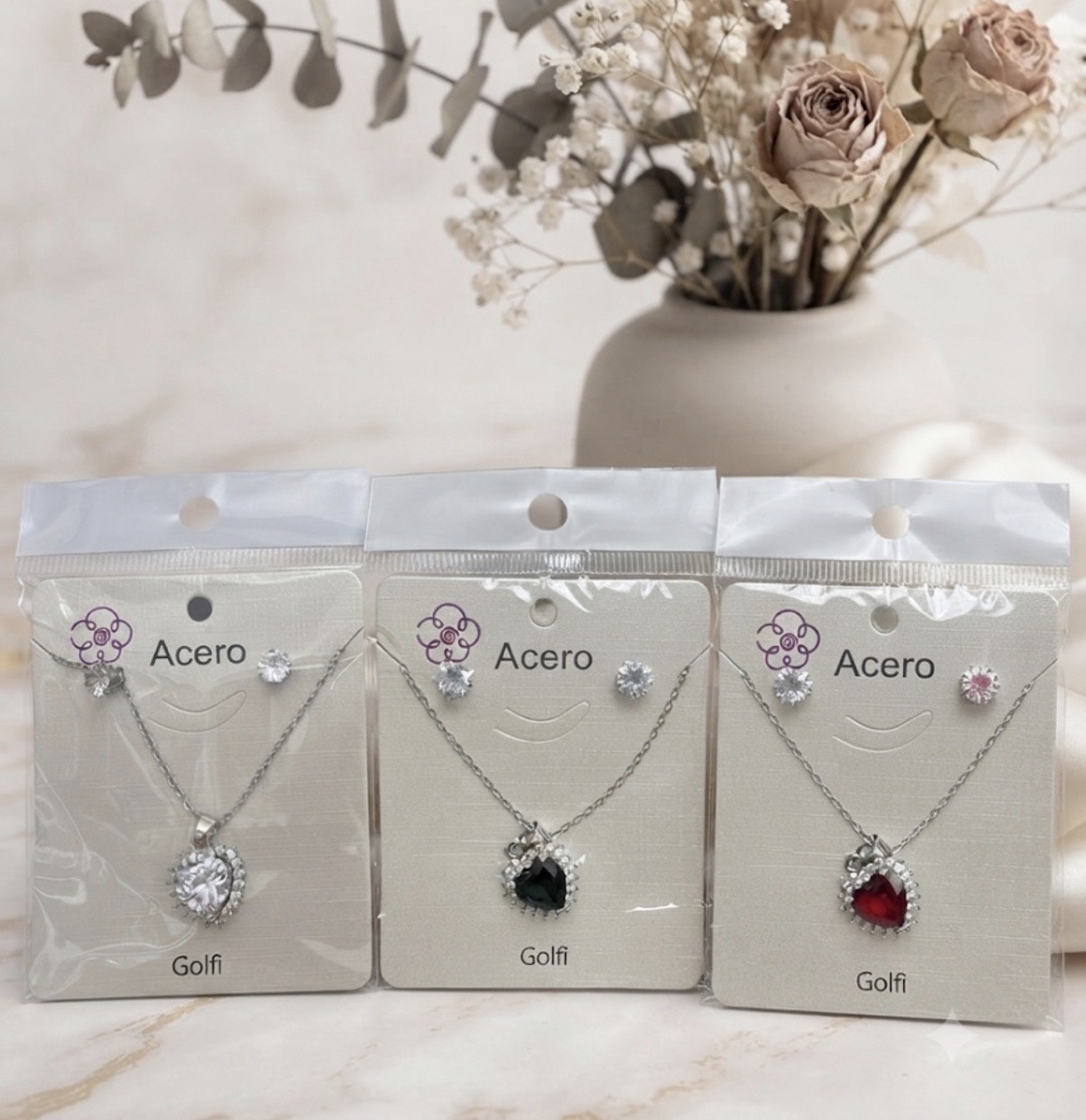PACK COLLAR Y PENDIENTES CORAZON